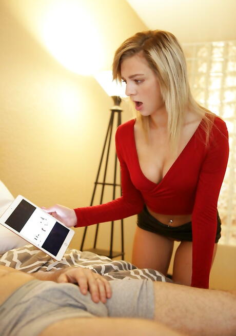 Sultry american amateur Tiffany Watson shows some fetish 