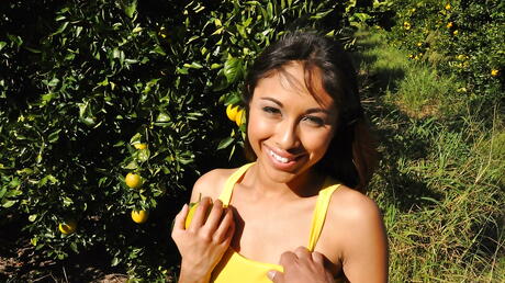 Slim american teen Cali Lee drilled after good suck outside